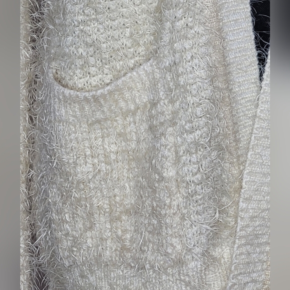 Pins & Needles Urban Outfitters Cream Soft Eyelash Open Front Caridgan - Size XS - Picture 5 of 9